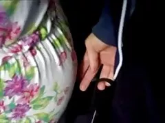 ยุโรปสวยงามทำให้ handjob ดู วีดีโอ น้อง แน ท ของเพื่อนร่วมงาน