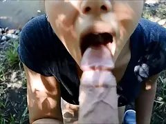 แม่จะเผาขณะที่ลูกสาวของ masturbates อยู่ใกล้กันยา วีดีโอ เย๊ ด กัน